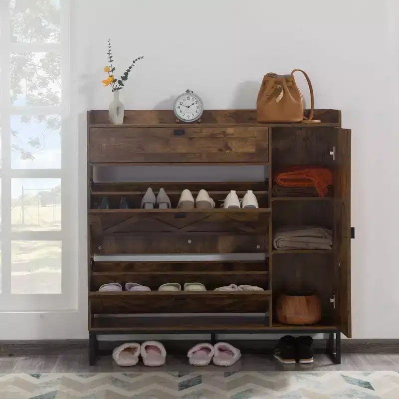 Meuble de rangement pour chaussures 4 portes marron rustique : Organiseur d'entrée de style ferme avec tiroirs basculants