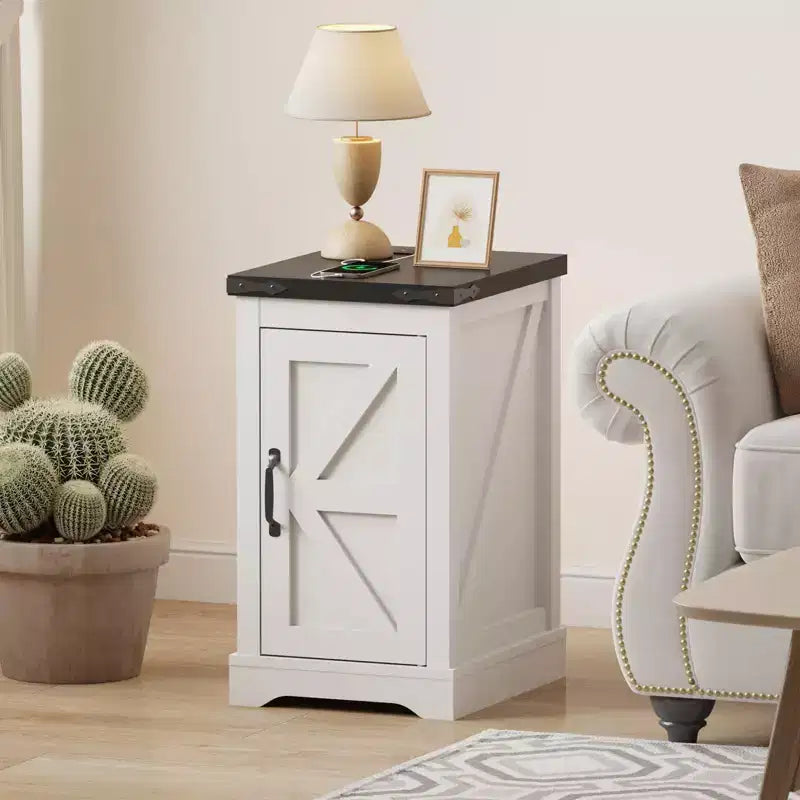 Table d'appoint de style rustique, Étagère réglable, Gestion des câbles | Table d'appoint pratique avec prise pour chambre, salon