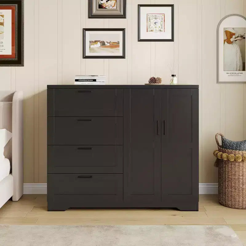 Armoire Penderie en Bois avec 2 Portes, 4 Tiroirs, Tringle à Vêtements, Dispositif Anti-Basculement et Poignées Métalliques, Rangement Moderne pour Chambre à Coucher