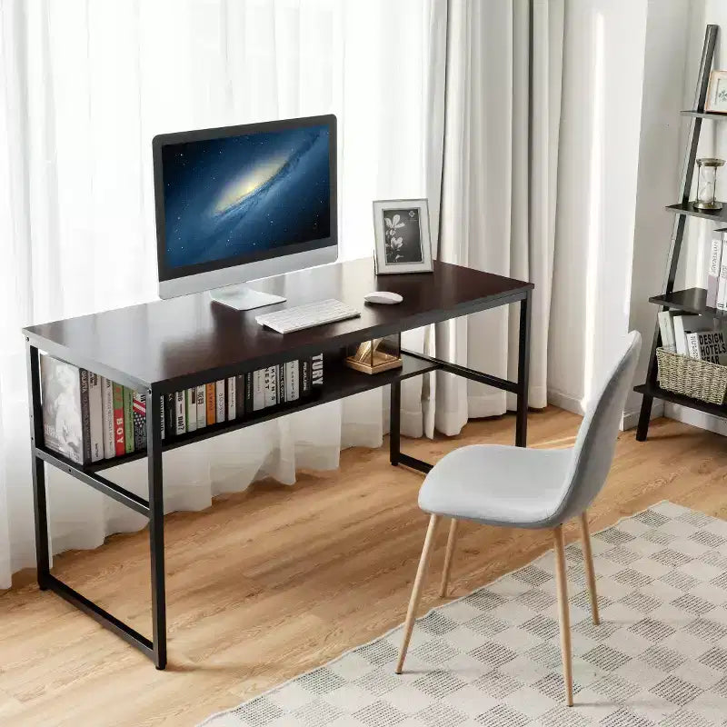 Bureau informatique industriel de 55" avec étagère de rangement et patins réglables